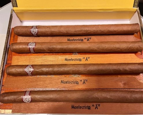 Montecristo | Montecristo A Montecristo | Montecristo A