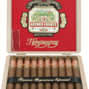 Arturo Fuente | Hemingway Signature (Natural)